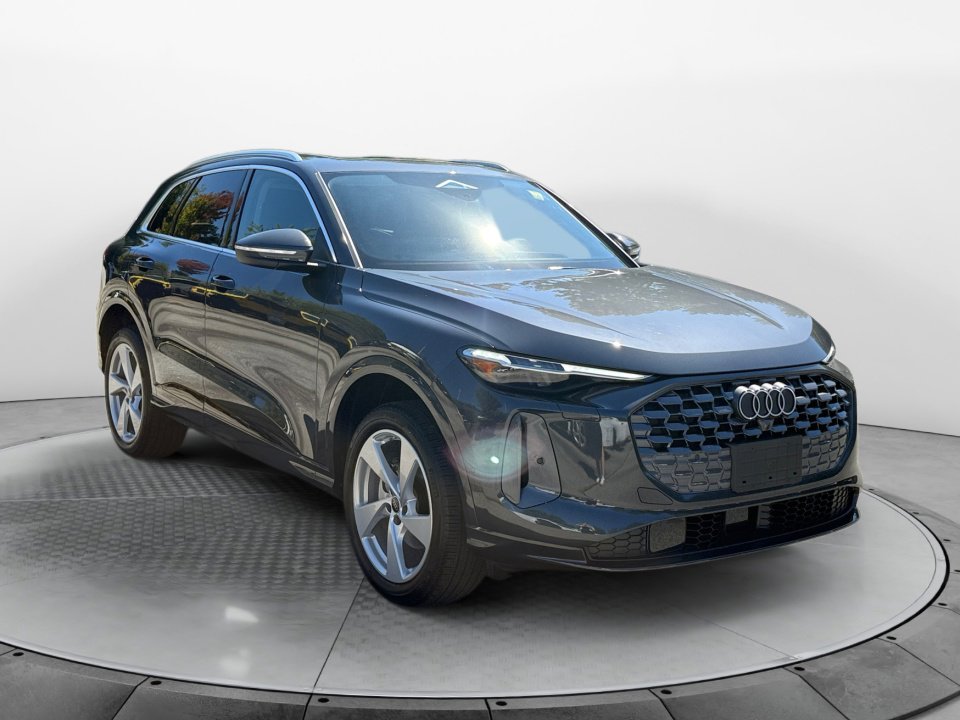 New 2025 Audi Q5 Premium Plus