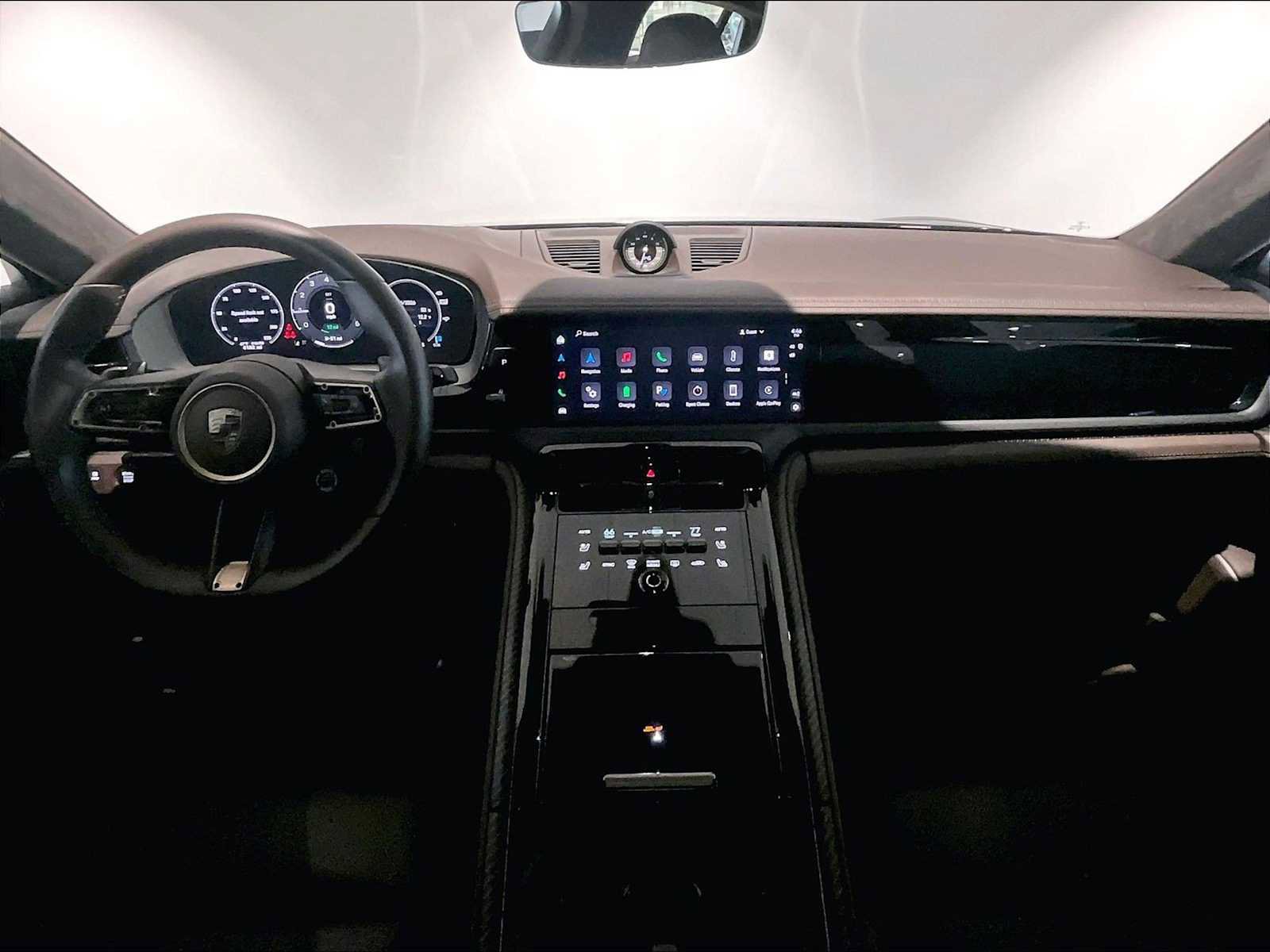 Used 2025 Porsche Panamera Turbo S image 17