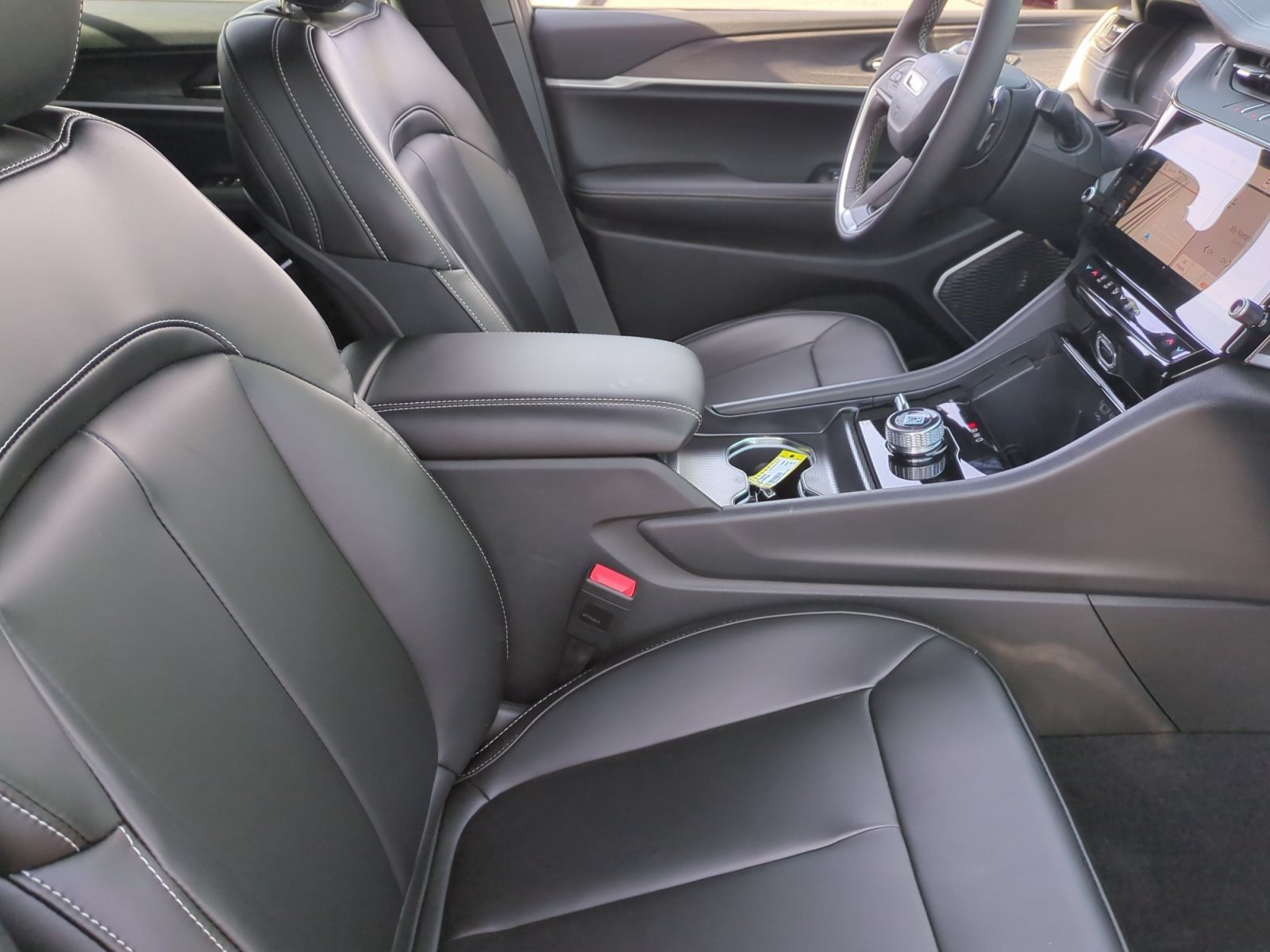 New 2026 Jeep Grand Cherokee L Limited AWD/4WD image 19