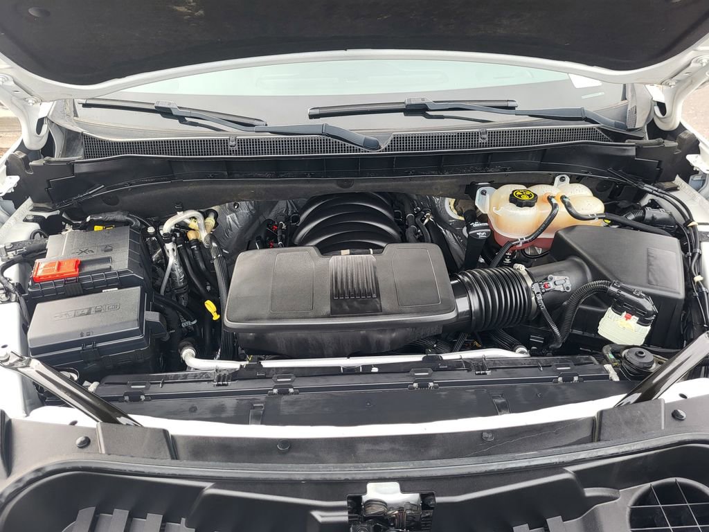 Used 2023 Chevrolet Suburban Premier image 21