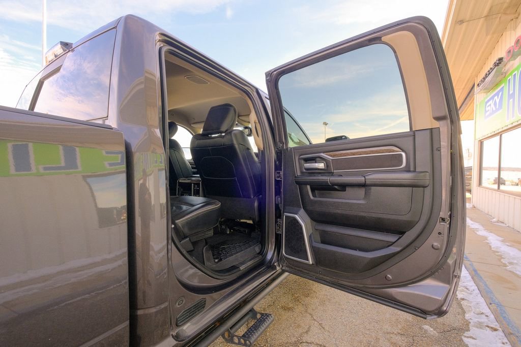 Used 2021 RAM 2500 Laramie image 17