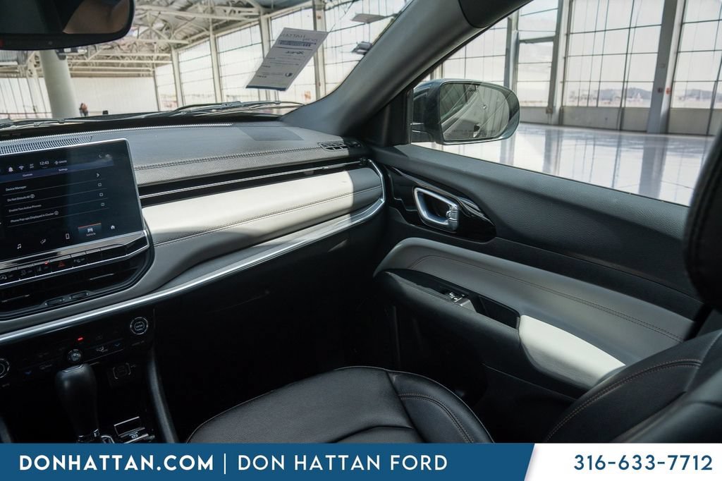 Used 2024 Jeep Compass Limited AWD/4WD image 14