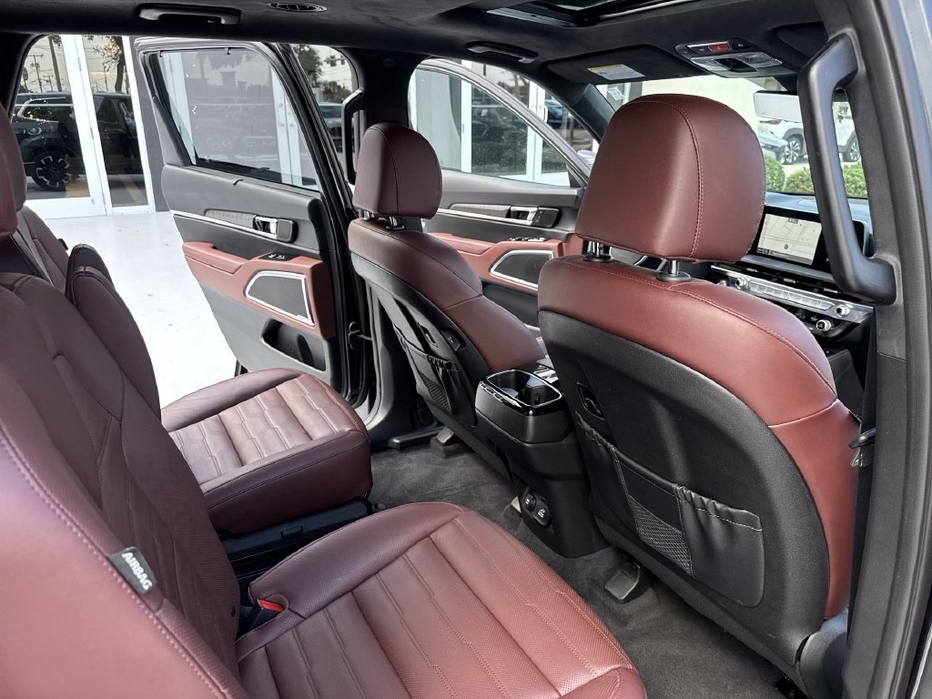 Used 2023 Kia Telluride SX Prestige AWD/4WD image 35