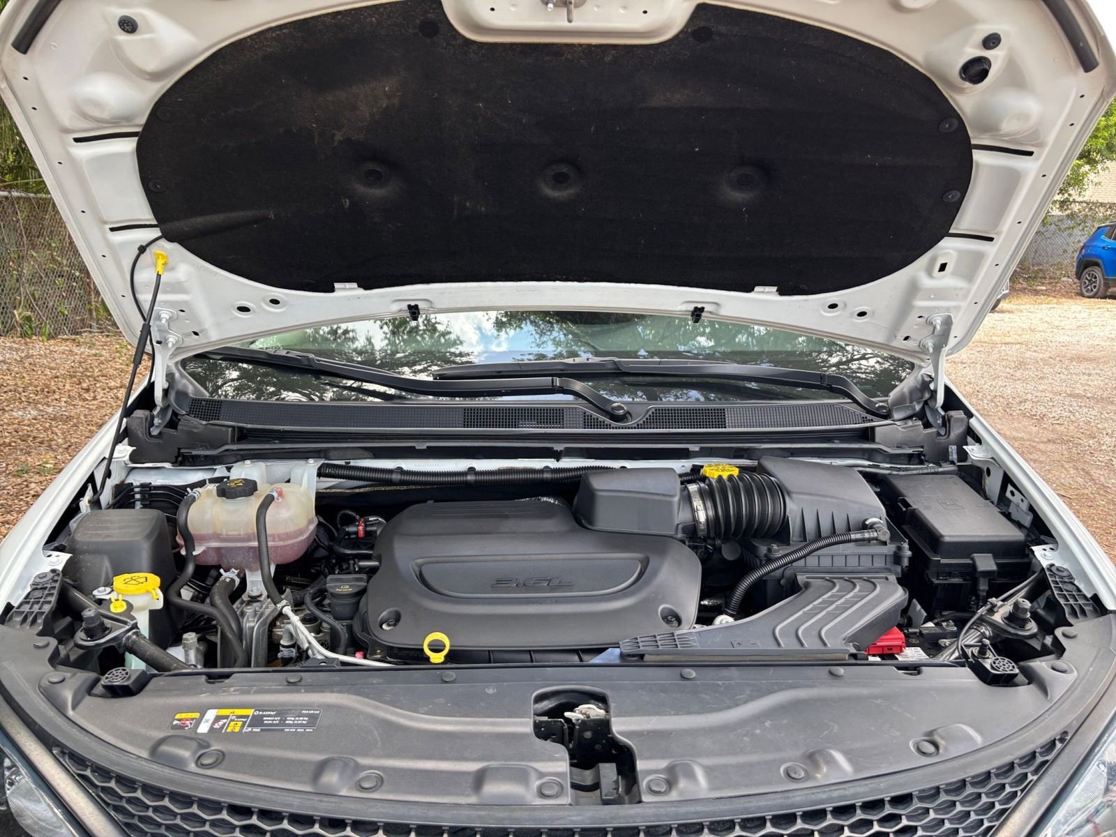 Used 2023 Chrysler Voyager LX FWD image 35