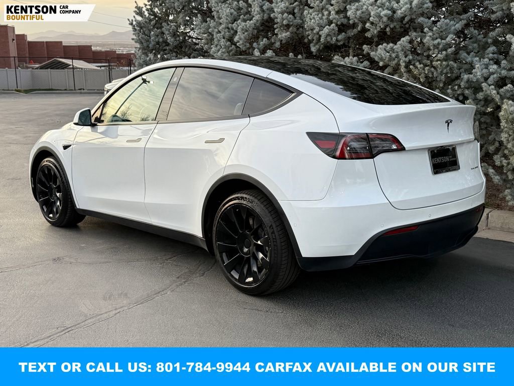 Used 2022 Tesla Model Y Long Range image 5