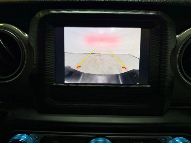 Used 2022 Jeep Gladiator Sport image 18