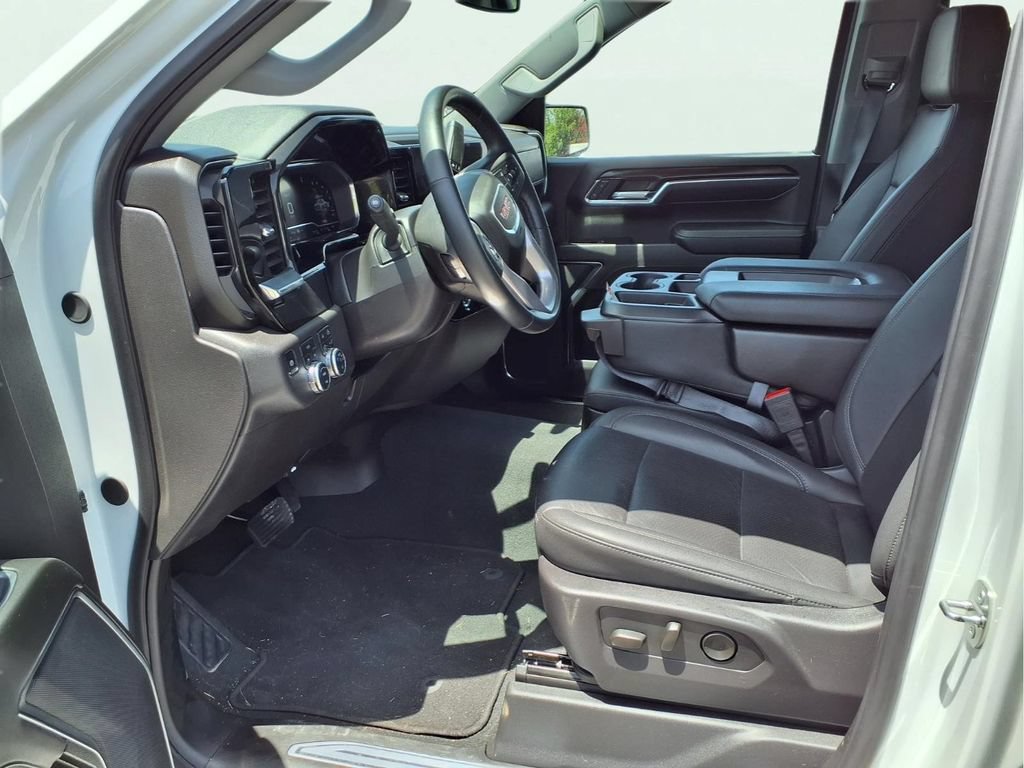 Used 2024 GMC Sierra 1500 SLT AWD/4WD image 19