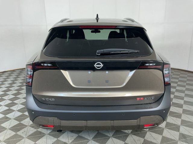 New 2026 Nissan Kicks SR AWD/4WD image 6