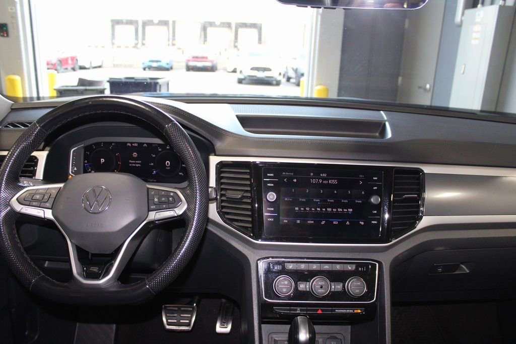 Used 2022 Volkswagen Atlas SEL Premium image 28