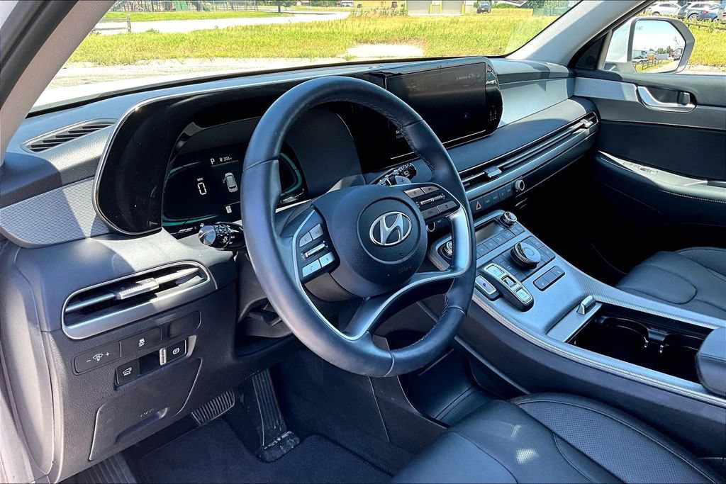 Used 2024 Hyundai Palisade SEL FWD image 12