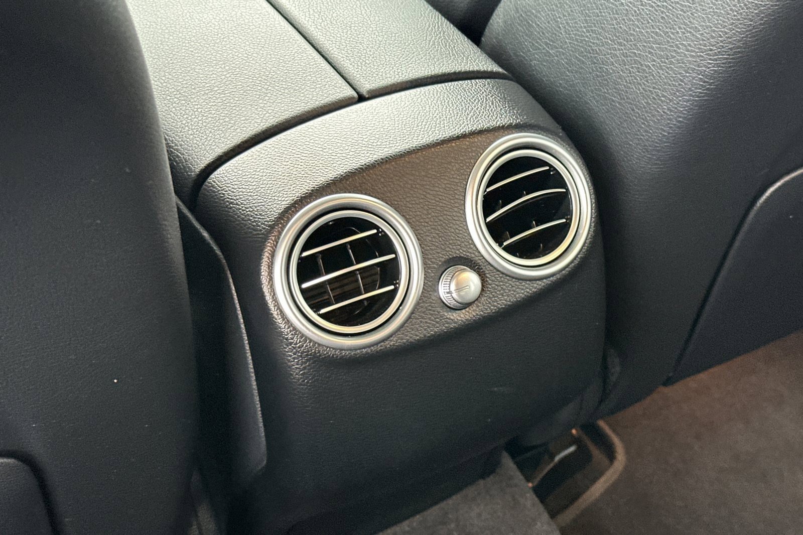 Used 2020 Mercedes-Benz GLC 350e GLC 350e image 13