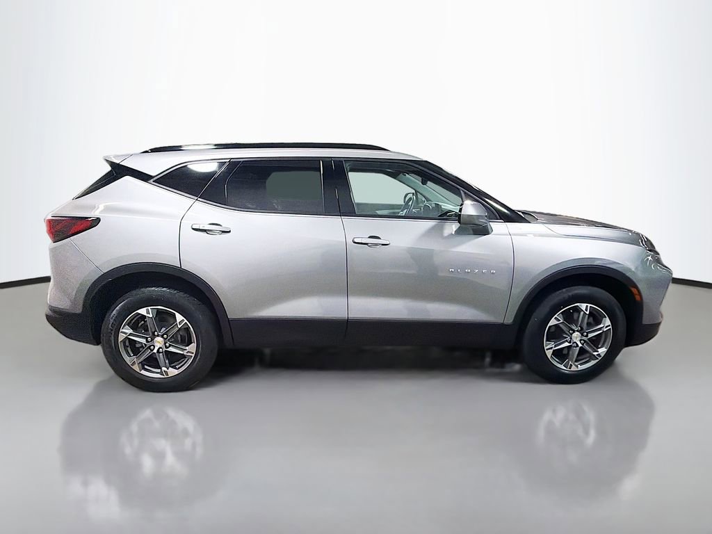 Used 2024 Chevrolet Blazer LT w/ Convenience Package image 10