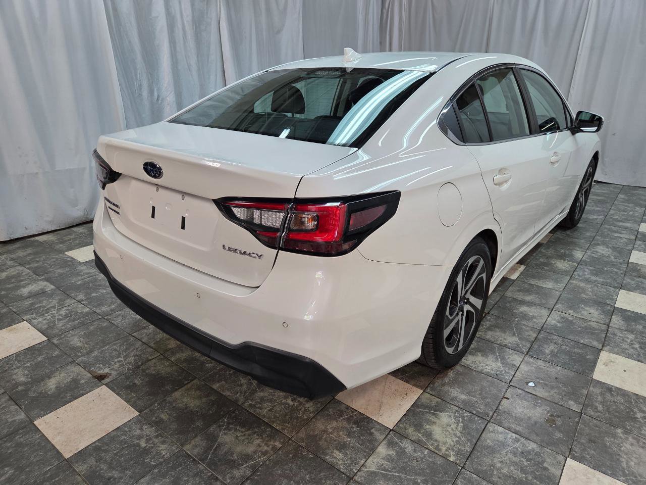 Used 2020 Subaru Legacy Limited AWD/4WD image 5