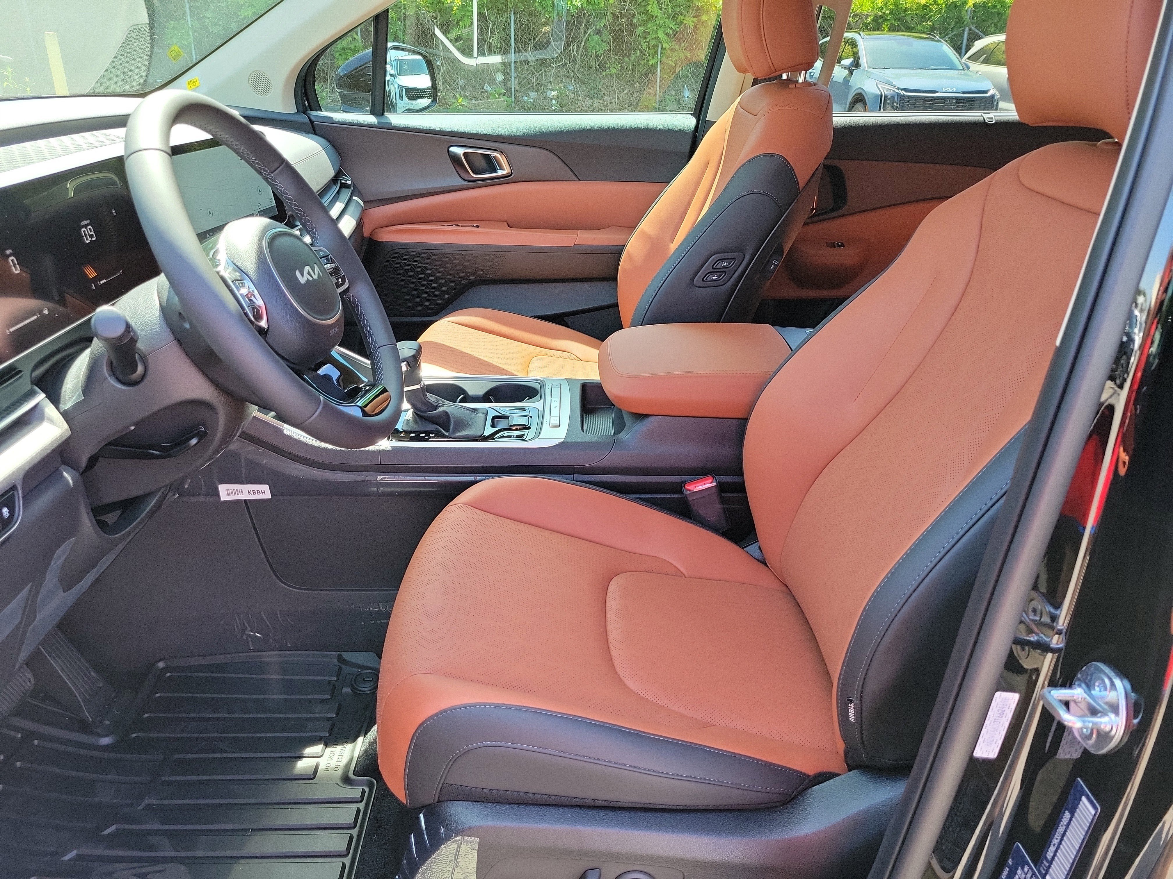 New 2026 Kia Carnival EX FWD image 15