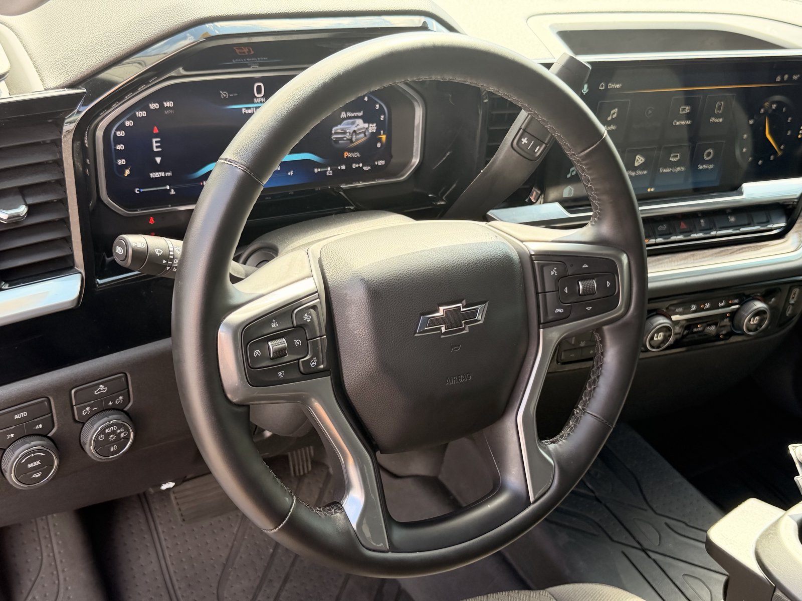Used 2026 Chevrolet Silverado 1500 RST w/ RST Select Package AWD/4WD image 17