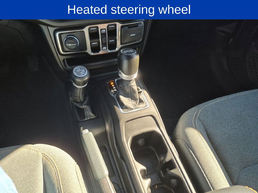 Used 2024 Jeep Wrangler Unlimited Sahara AWD/4WD image 20
