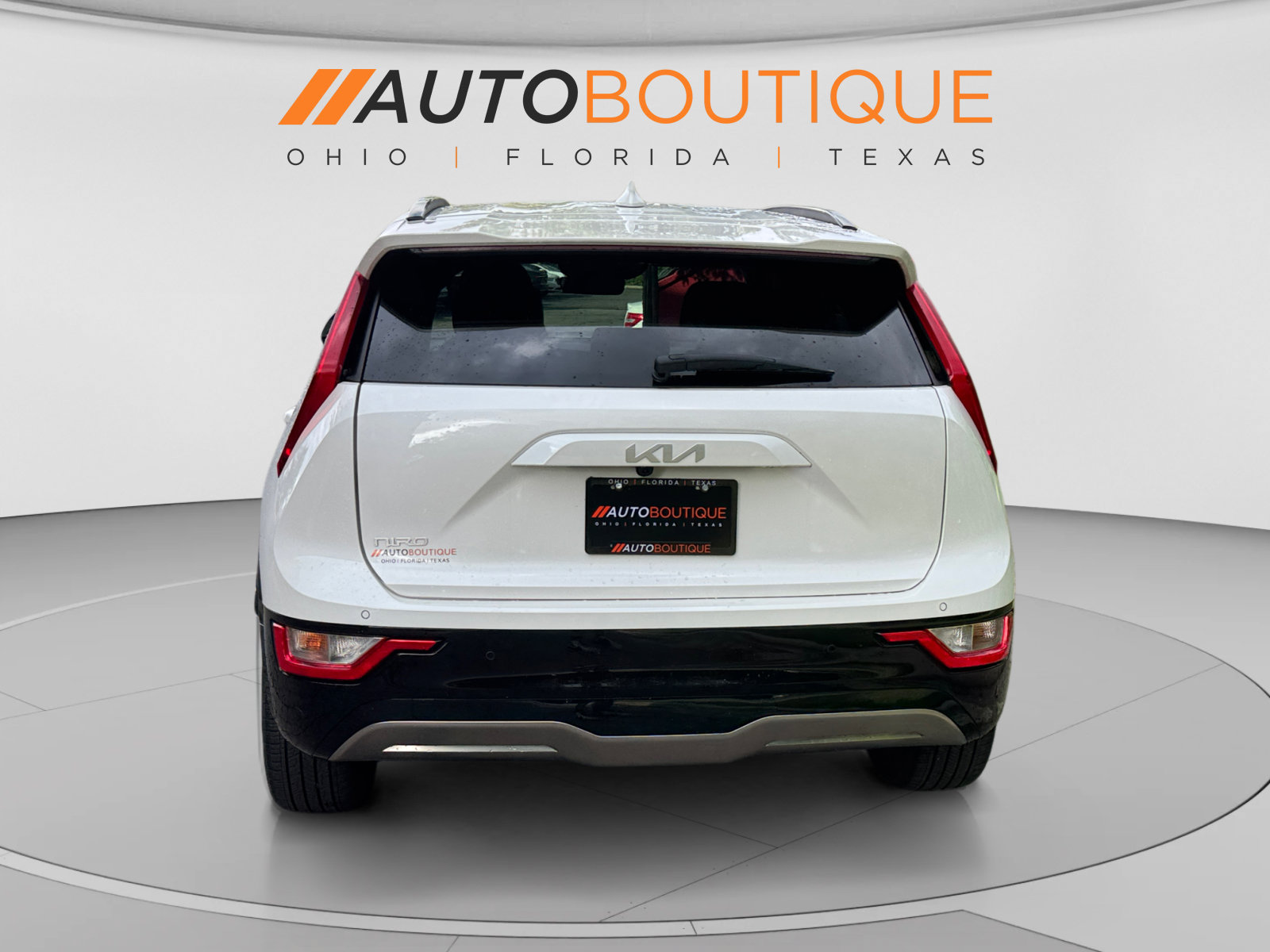 Used 2023 Kia Niro Wind w/ Wind Preserve Package FWD image 5