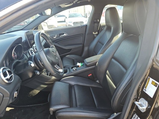 Used 2018 Mercedes-Benz CLA 250 4MATIC image 3