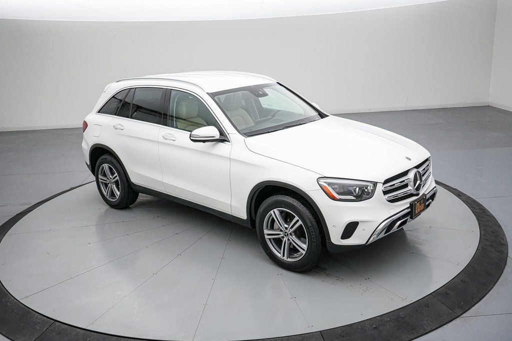 Used 2022 Mercedes-Benz GLC 300 4MATIC image 2