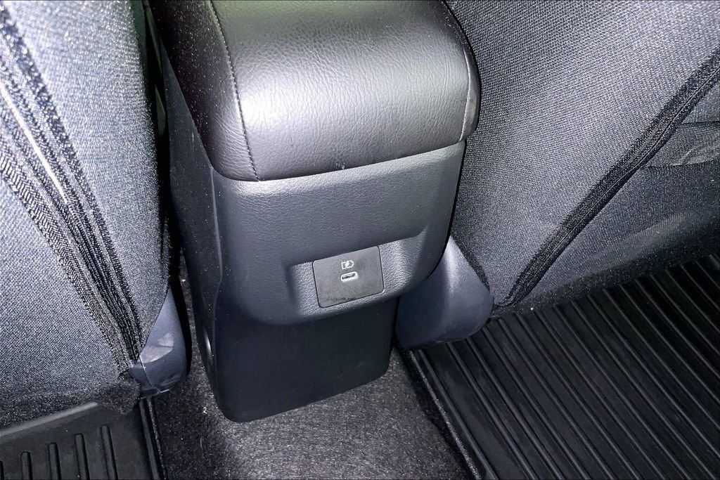 Used 2025 Nissan Versa SV w/ Trunk Package FWD image 29