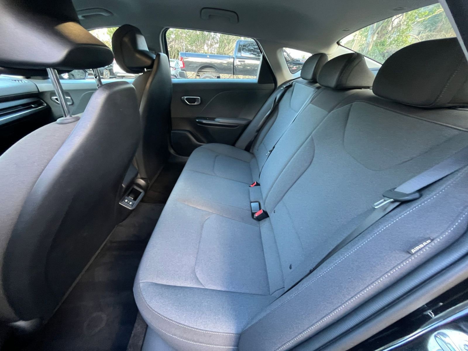 Used 2025 Kia K4 LXS image 24