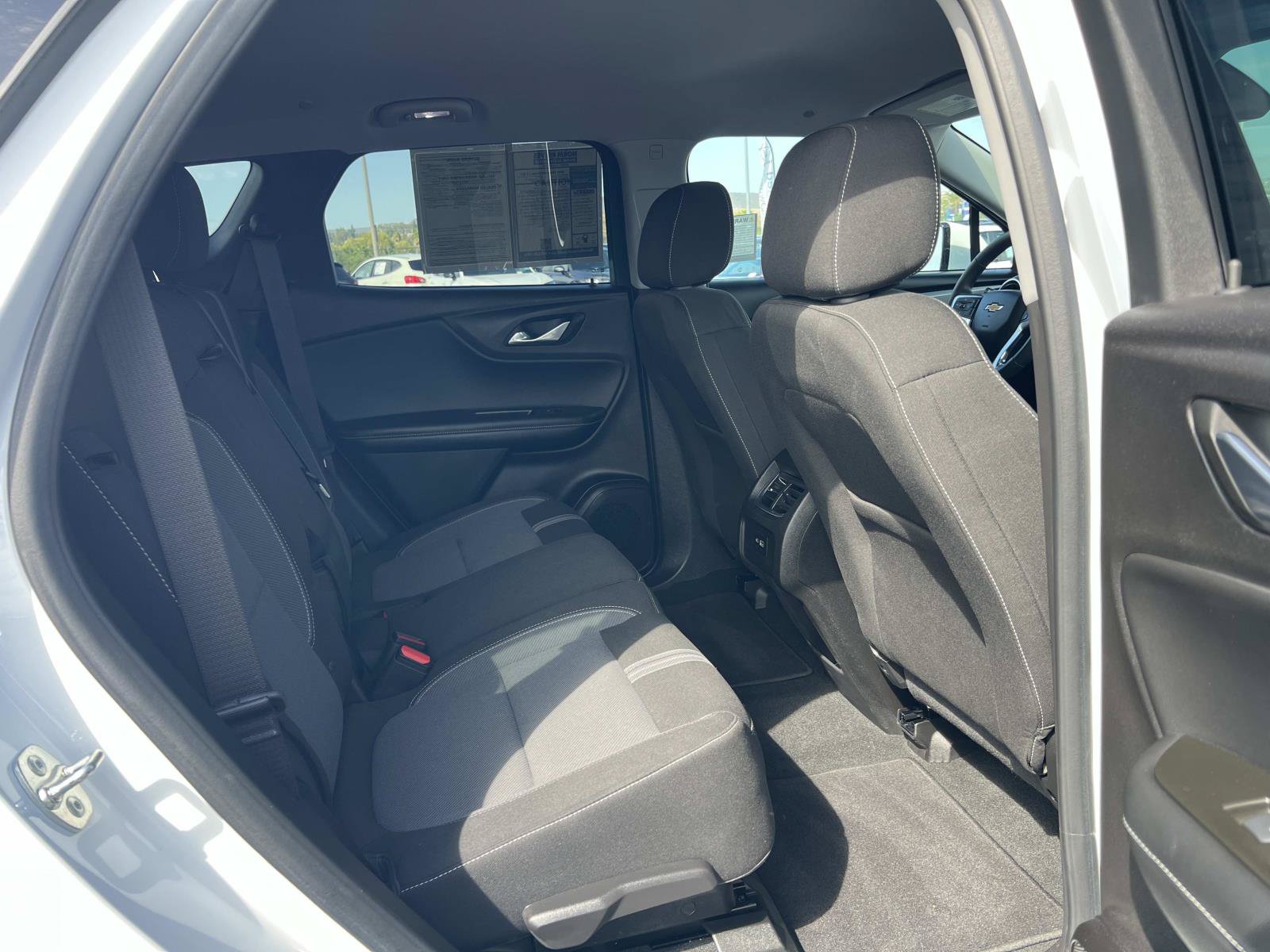 Used 2024 Chevrolet Blazer LT w/ Convenience Package FWD image 30
