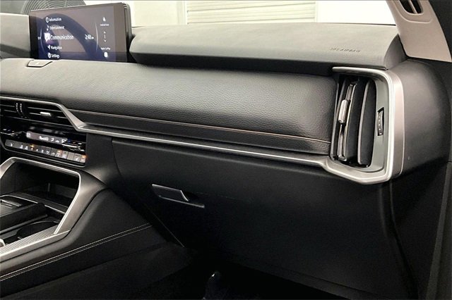 Used 2025 MAZDA CX-70 3.3 Turbo w/ Preferred Package image 16