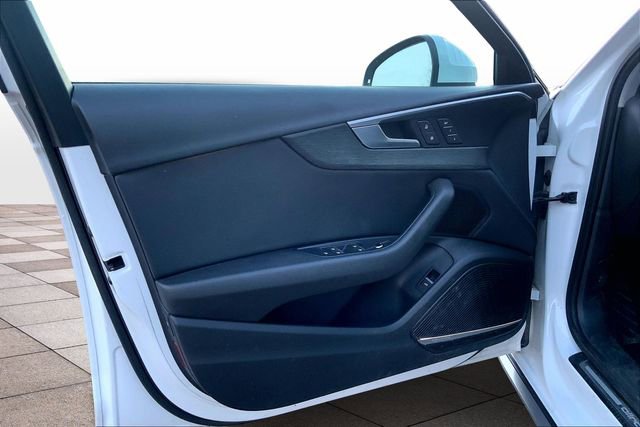 Used 2017 Audi A4 2.0T allroad Premium Plus w/ Premium Plus Package image 26