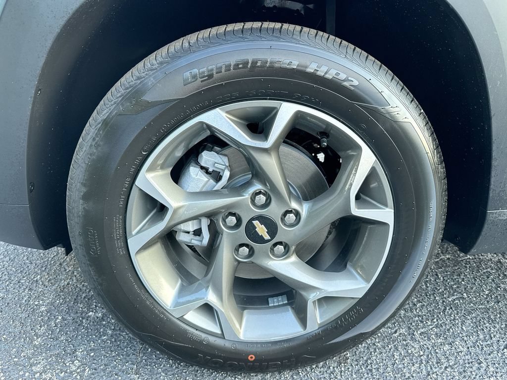 New 2026 Chevrolet Trax LT w/ LT Convenience Package FWD image 12