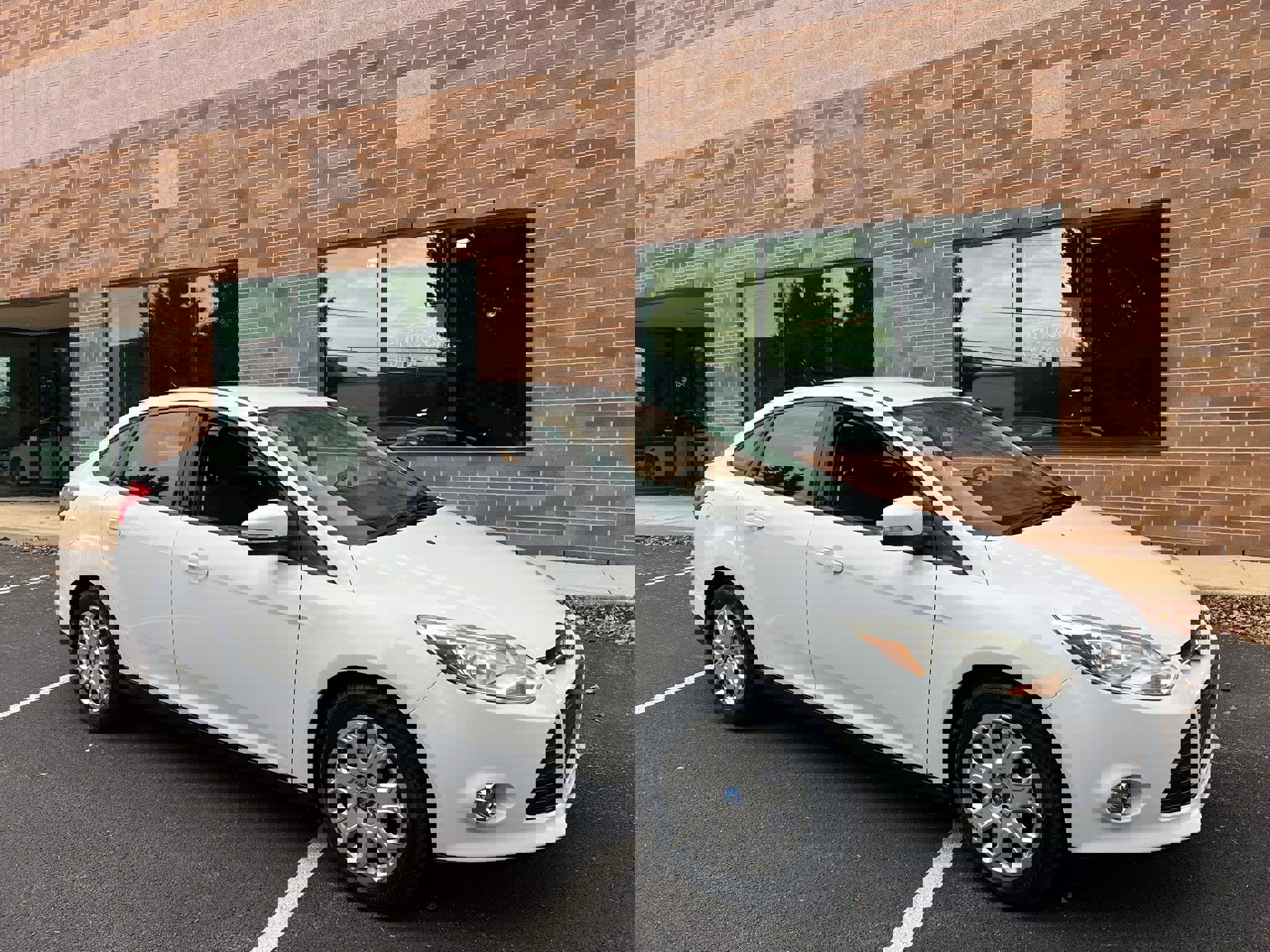 Used 2012 Ford Focus SE image 30