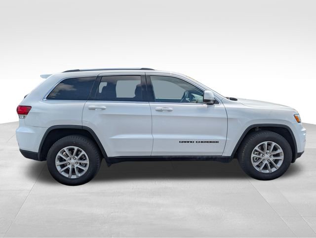 Used 2021 Jeep Grand Cherokee Laredo w/ Security & Convenience Group AWD/4WD image 9