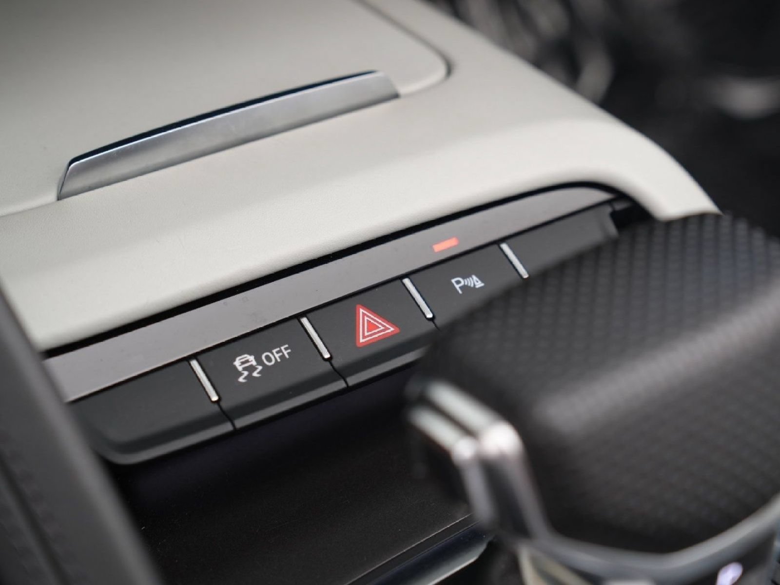 Used 2020 Audi R8 V10 w/ Carbon Exterior Package AWD/4WD image 30