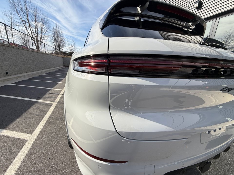 New 2026 Porsche Cayenne E-Hybrid AWD/4WD image 14