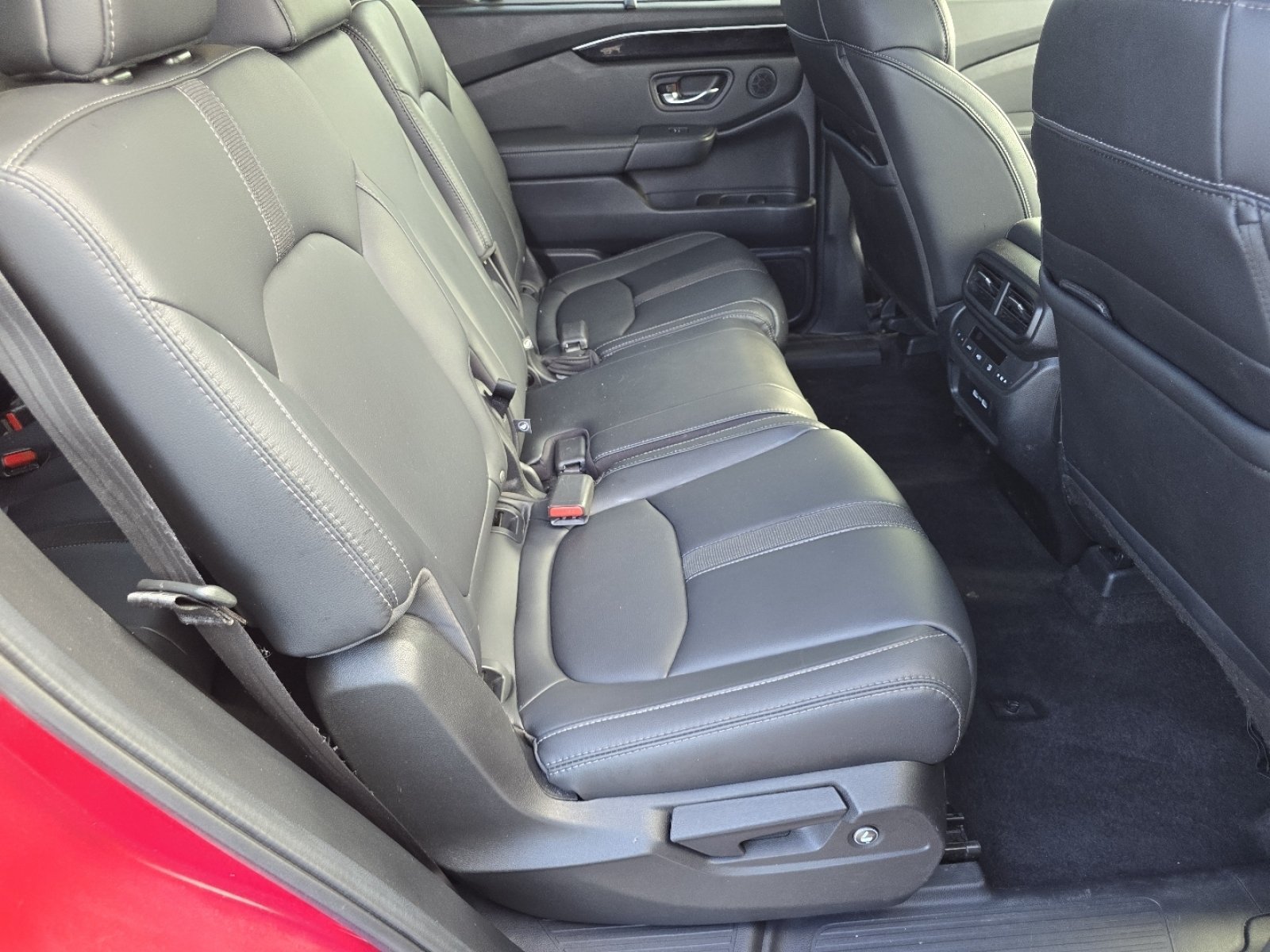 Certified 2023 Honda Pilot Touring image 23