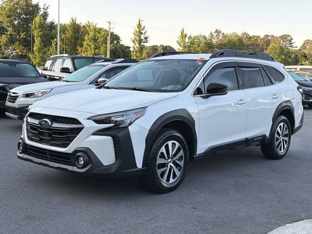 Used 2025 Subaru Outback Premium AWD/4WD image 13