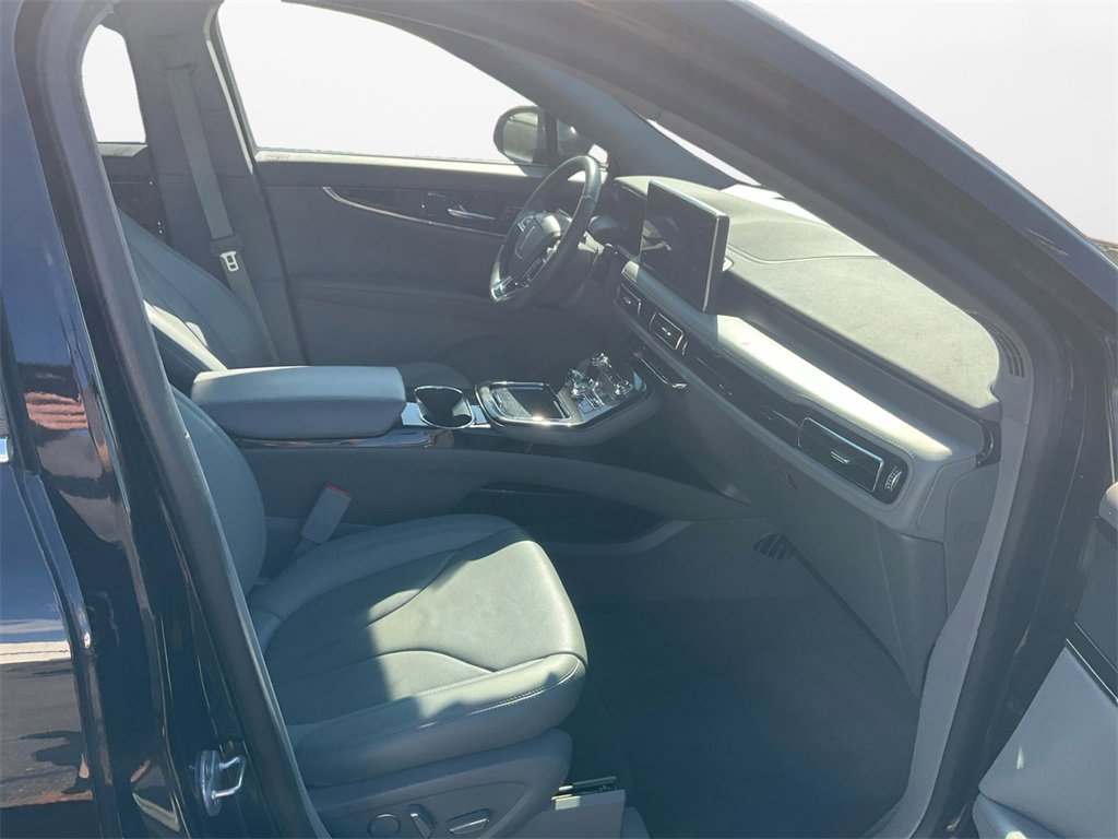 Used 2022 Lincoln Nautilus Reserve w/ Equipment Group 201A image 9