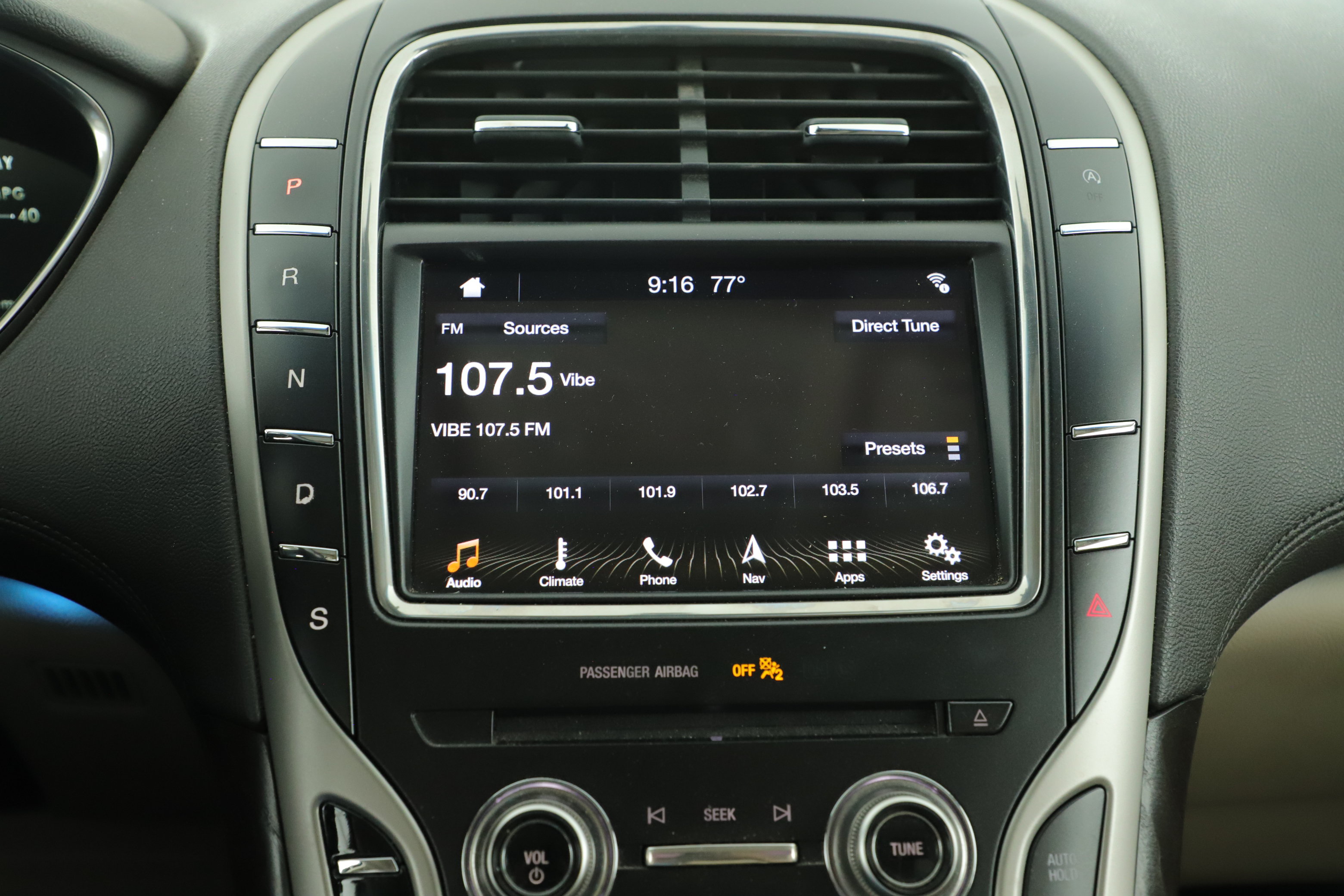 Used 2019 Lincoln Nautilus Select w/ Cargo Utility Package FWD image 16
