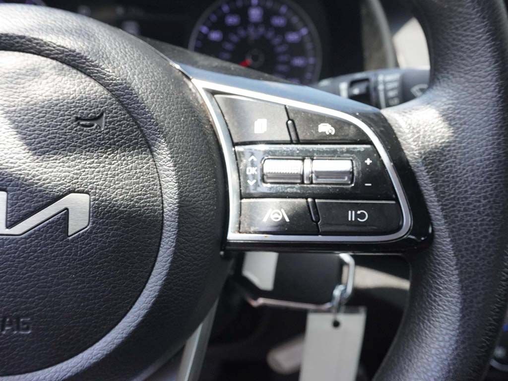 Used 2023 Kia Forte LXS FWD image 39