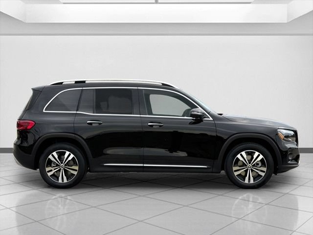 Certified 2025 Mercedes-Benz GLB 250 image 2