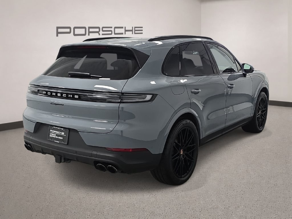 Certified 2026 Porsche Cayenne AWD/4WD image 7