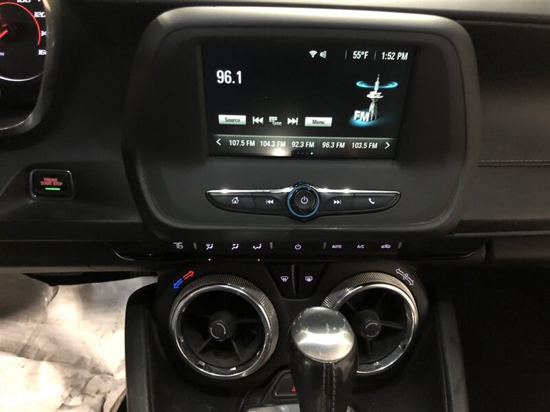 Used 2018 Chevrolet Camaro LT RWD image 13