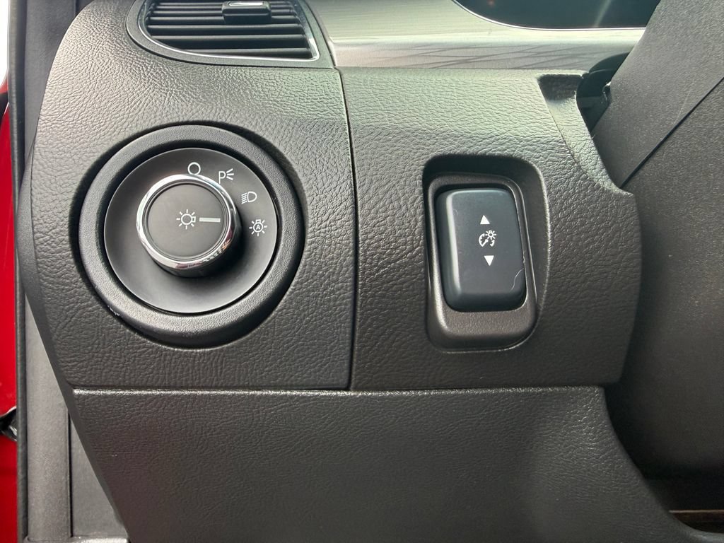 Used 2014 Ford Taurus SEL w/ Equipment Group 201A FWD image 28