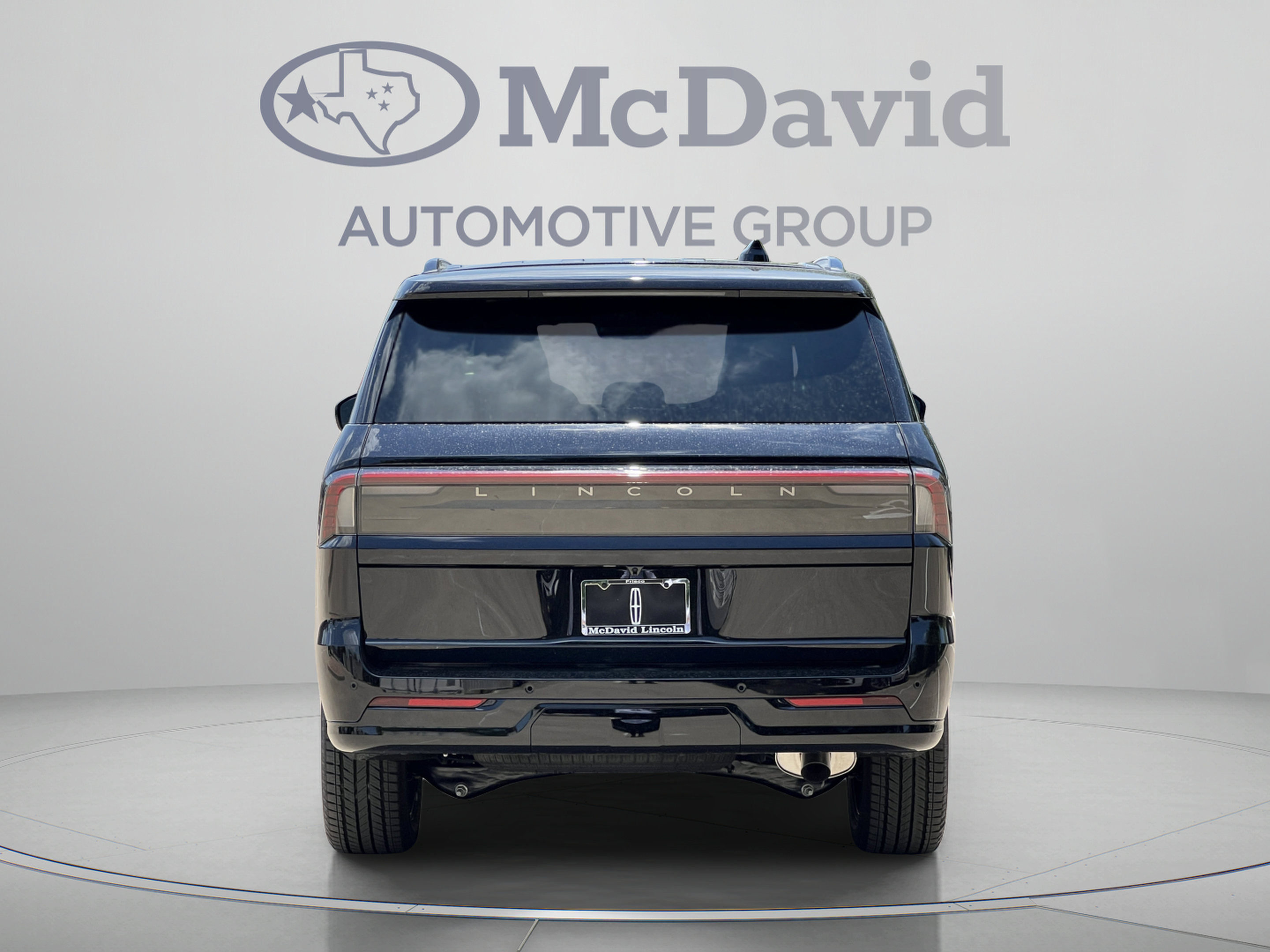 New 2027 Lincoln Navigator Reserve w/ Jet Appearance Package AWD/4WD image 6