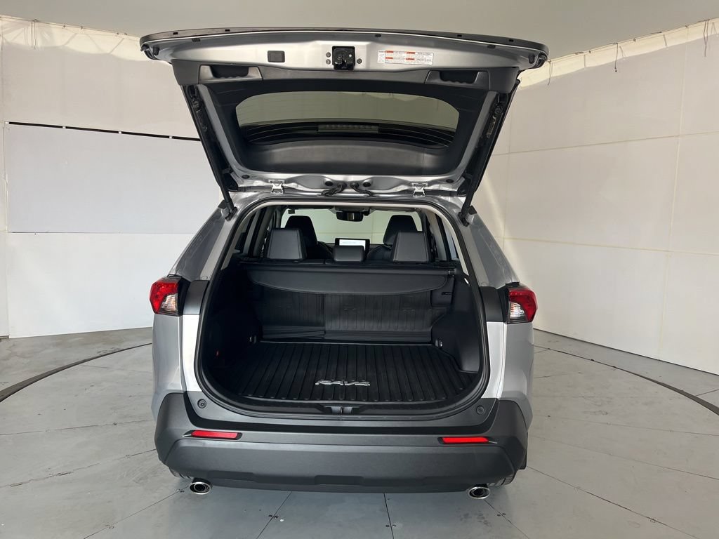 Used 2025 Toyota RAV4 XLE Premium w/ Weather Package AWD/4WD image 13