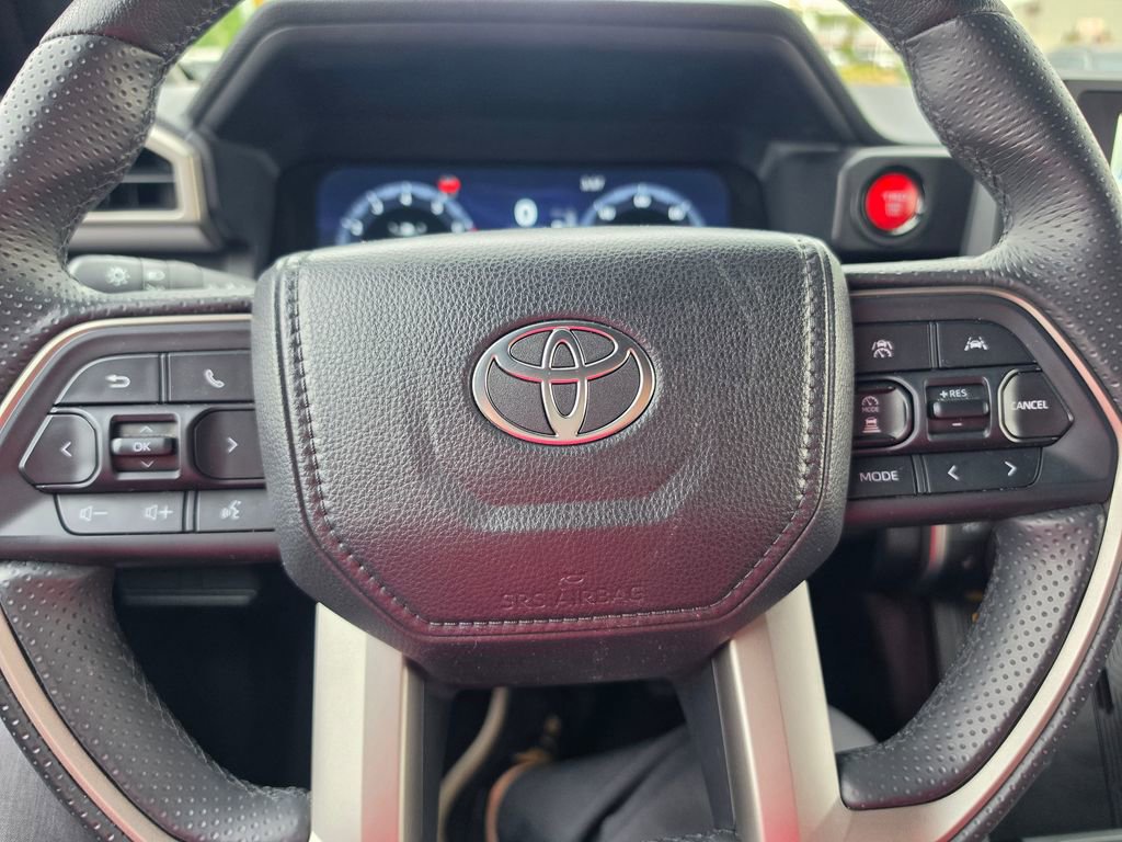 Used 2025 Toyota 4Runner TRD Off-Road AWD/4WD image 16
