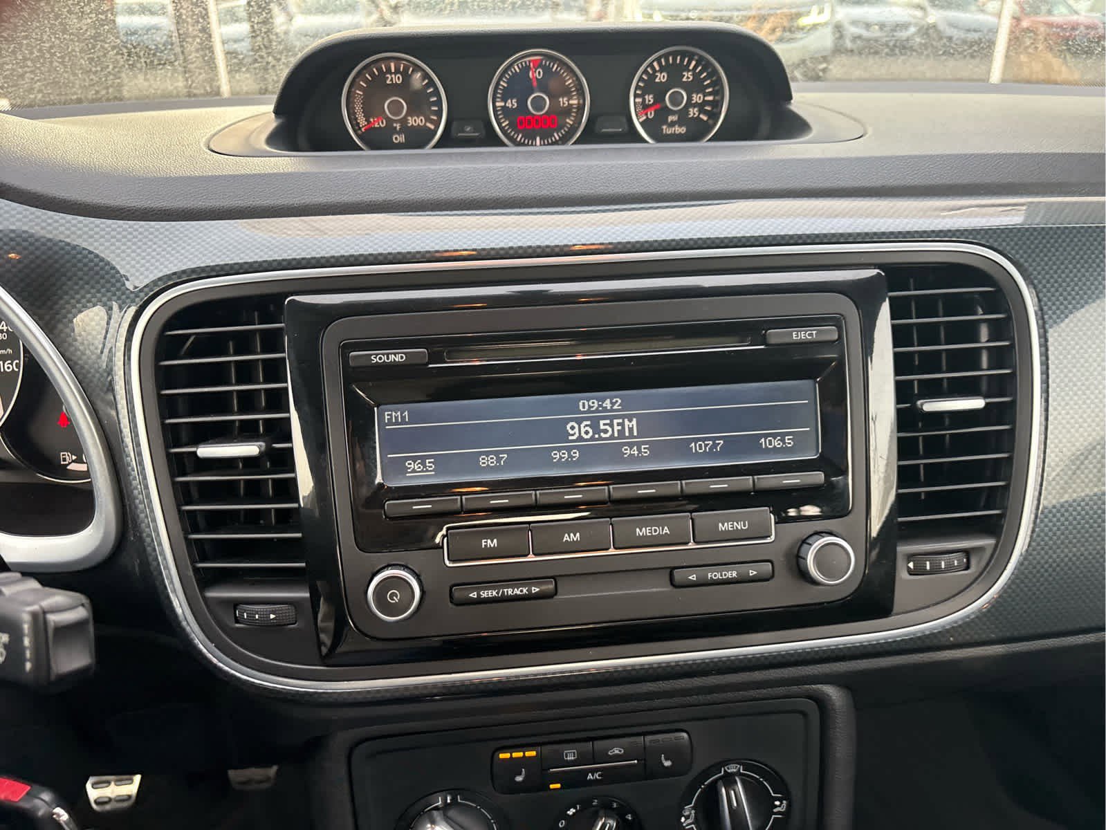 Used 2013 Volkswagen Beetle 2.0T FWD image 8