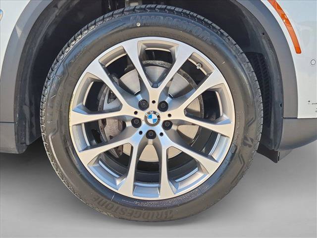 Certified 2025 BMW X5 xDrive40i w/ Premium Package AWD/4WD image 26