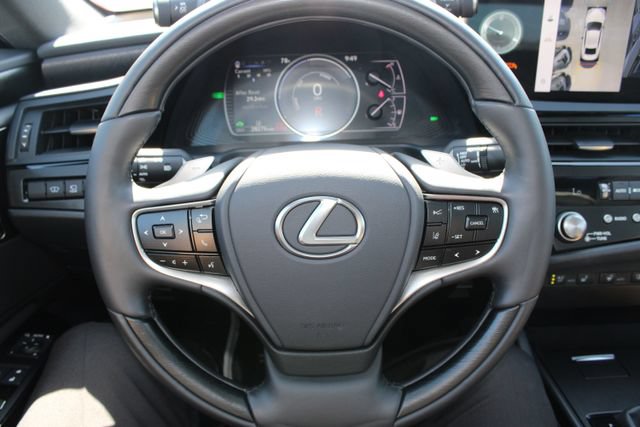 Certified 2025 Lexus ES 300h w/ Accessory Package (Z2) FWD image 16