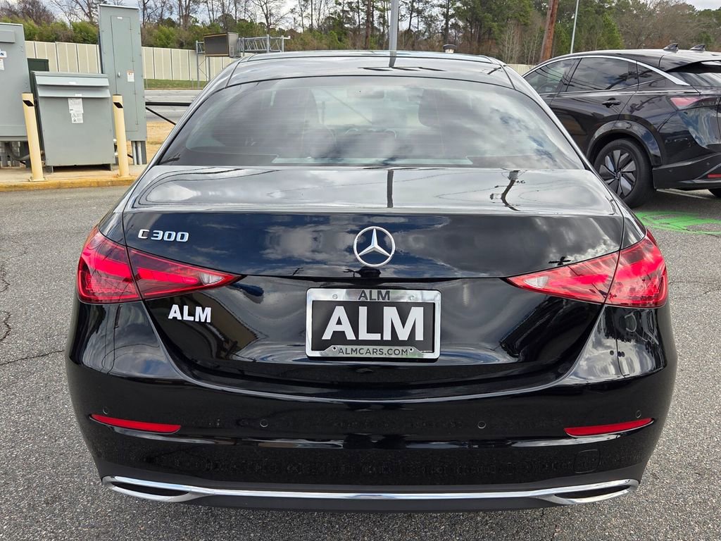 Used 2025 Mercedes-Benz C 300 Sedan image 11
