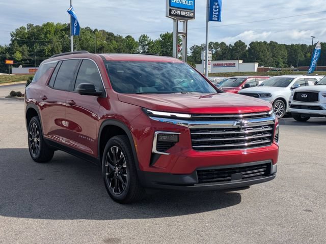 New 2026 Chevrolet Traverse LT w/ Sun and Wheel Package FWD image 2